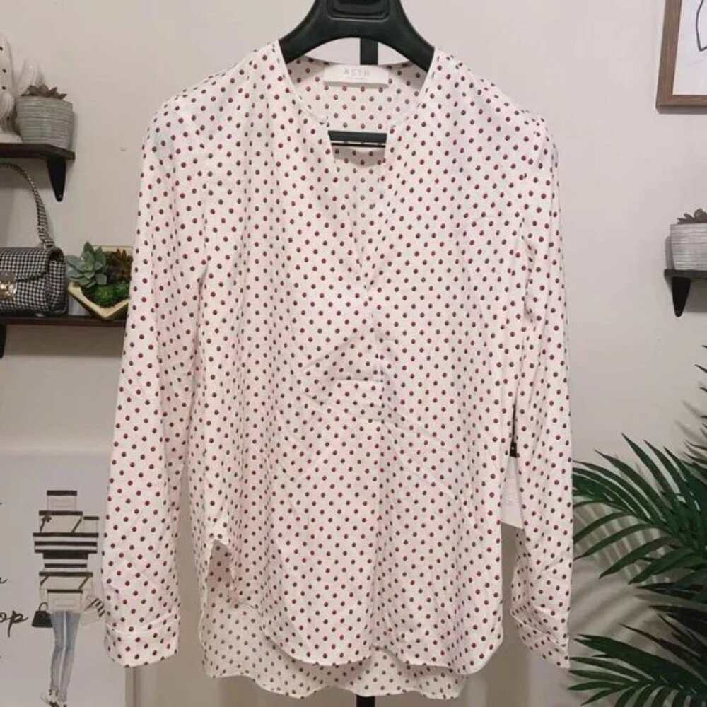 ASTR The Label White LS Top With Red Dot